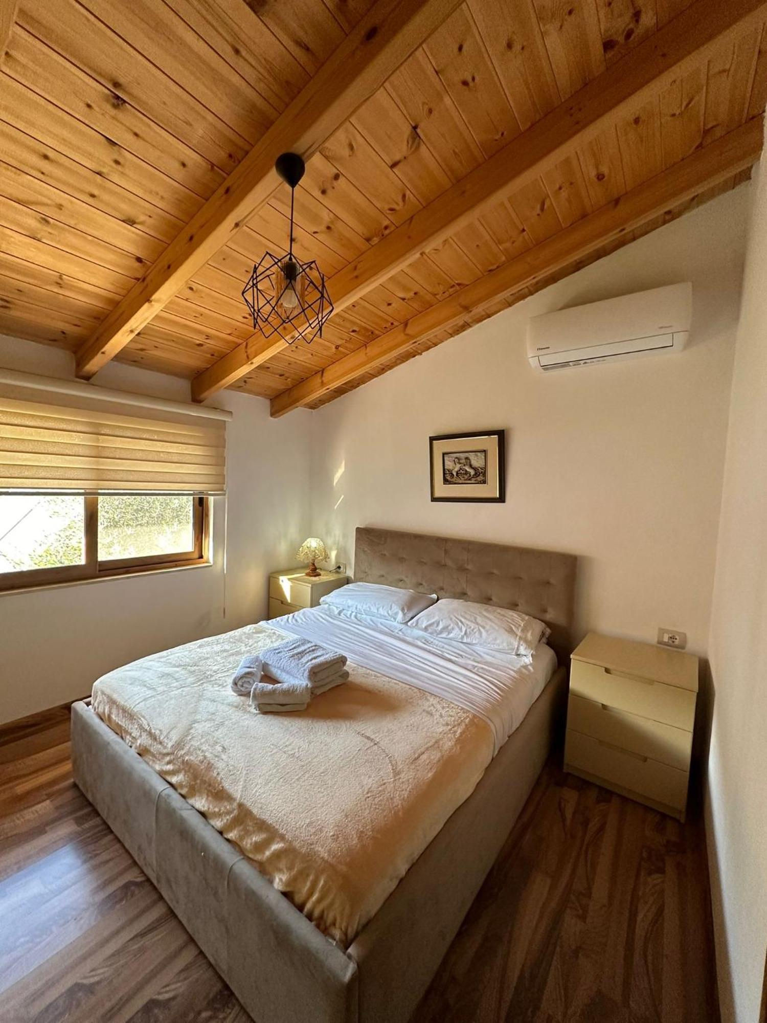 Alimeti Guesthouse Berat Esterno foto